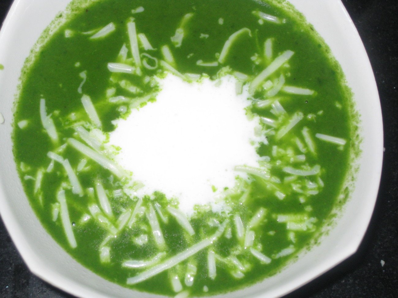palak soup recipe | spinach soup recipe | cream of spinach soup | FABFoodies