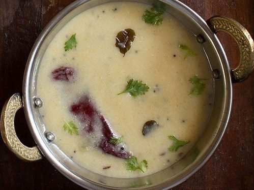 ગુજરતી ખાટી મીઠી કઢી||recipe of gujarati kadhi|Kadi Recipe | Indian Recipes | FABFoodies